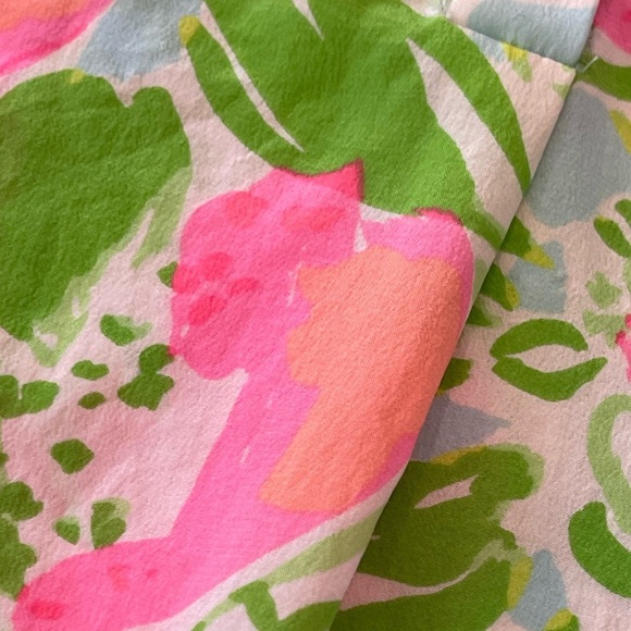 Lilly Pulitzer Stacey Floral Sleeveless Blouse - Blue and Pink, 100% Silk, XXS - Picture 11 of 14